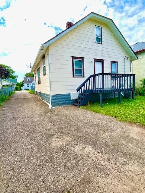 1040 Cumberland Street, Saint Paul, MN 55117