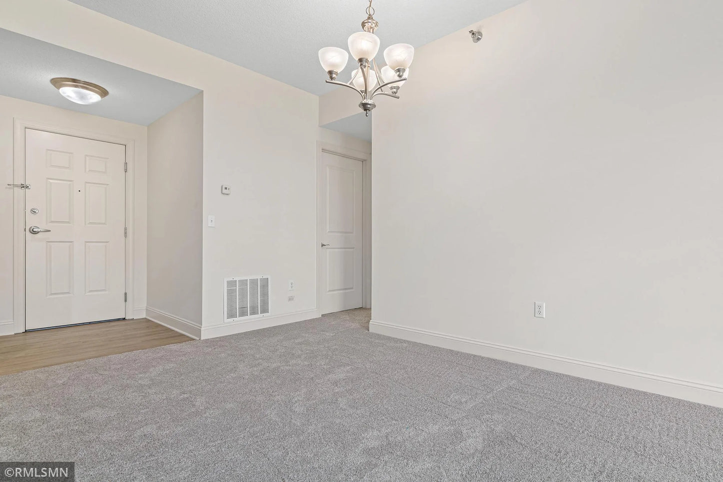 610 Main Street, Stillwater, MN 55082