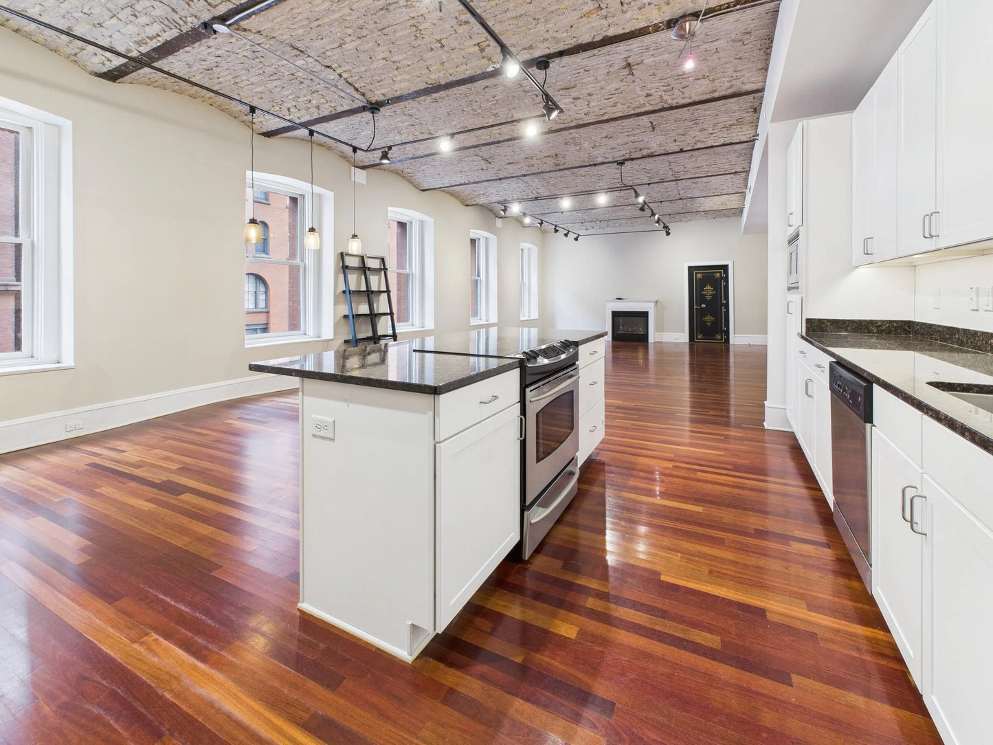 300 Wall Street, Saint Paul, MN 55101