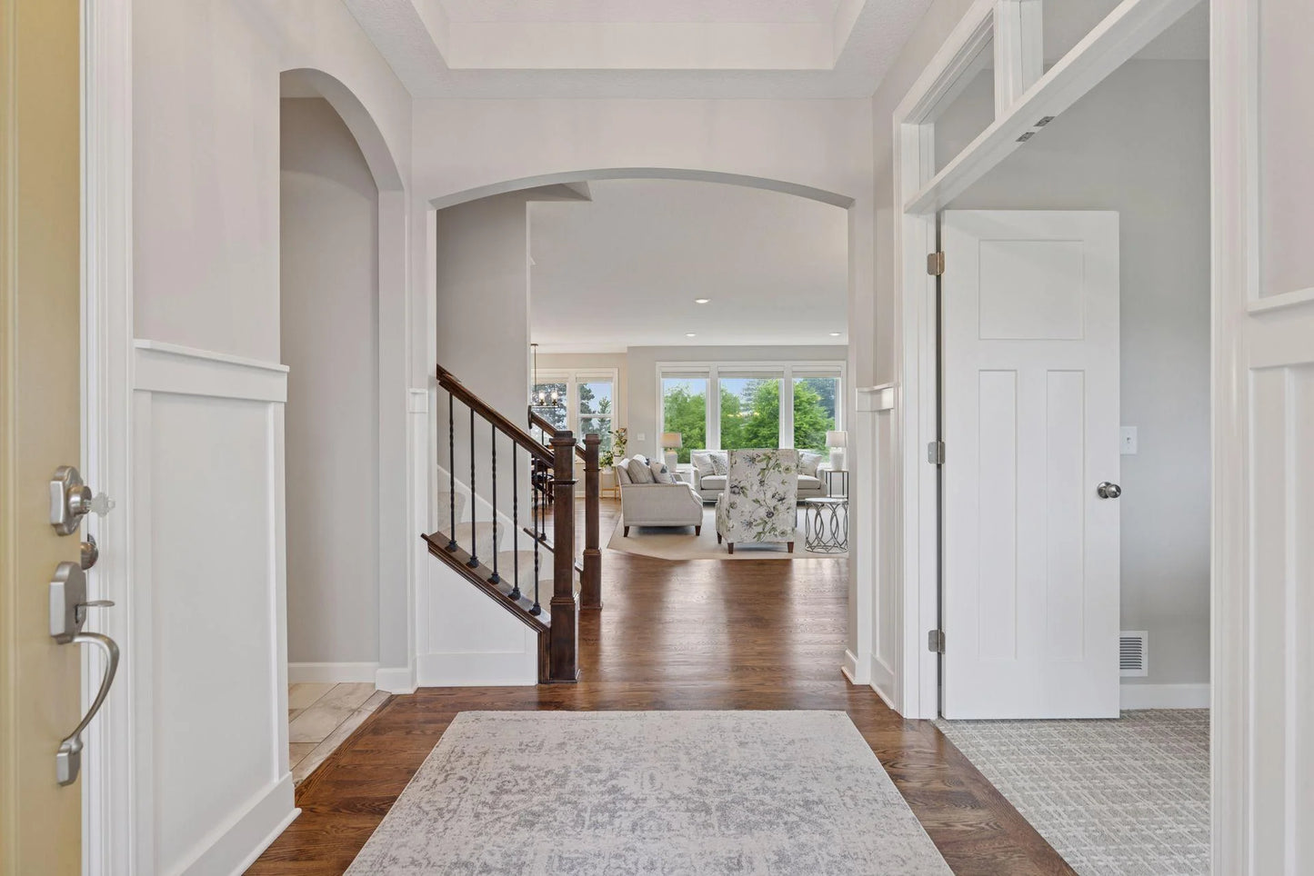 62 Rapp Farm Boulevard, North Oaks, MN 55127