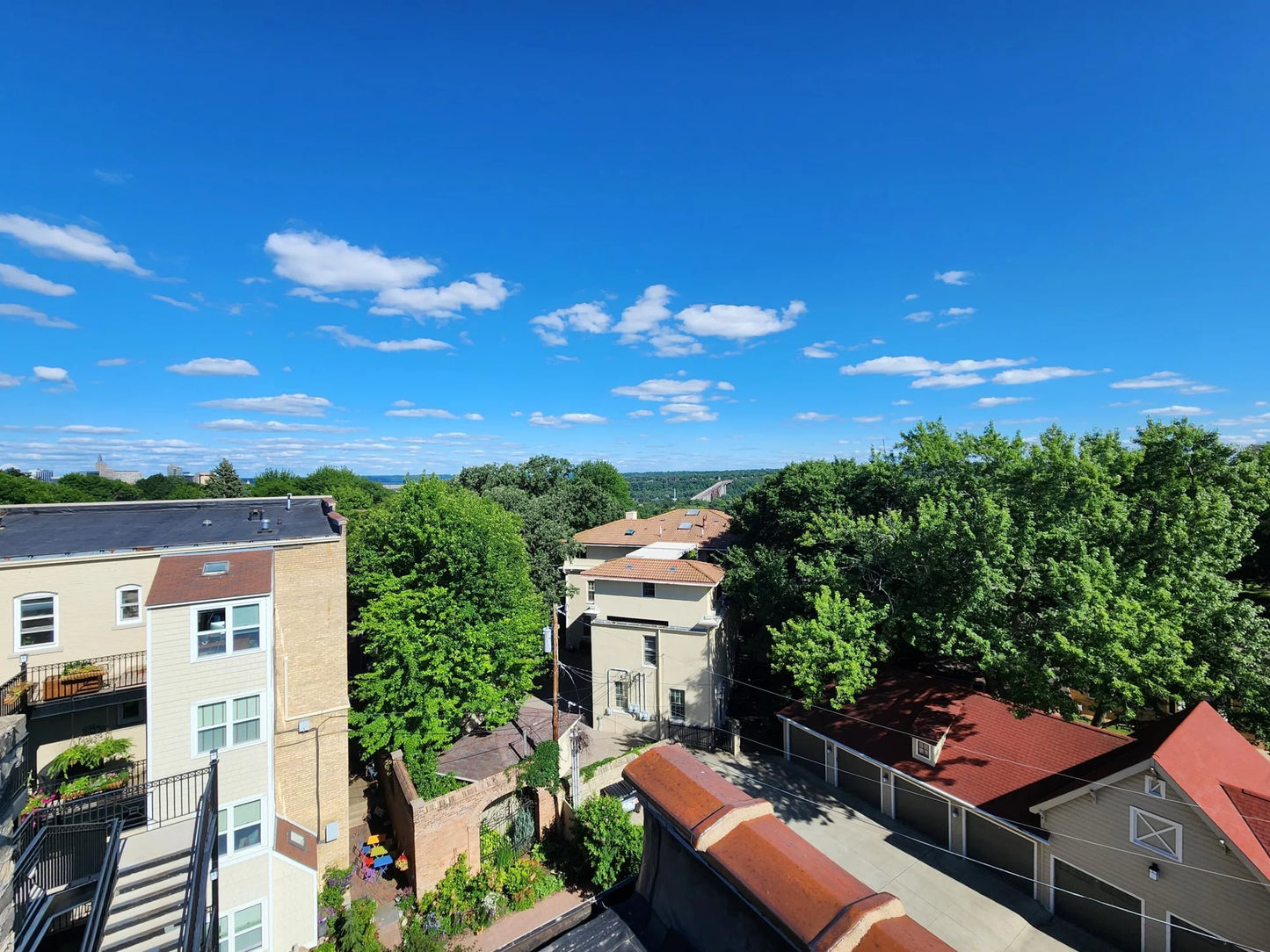 438 Portland Avenue, Saint Paul, MN 55102