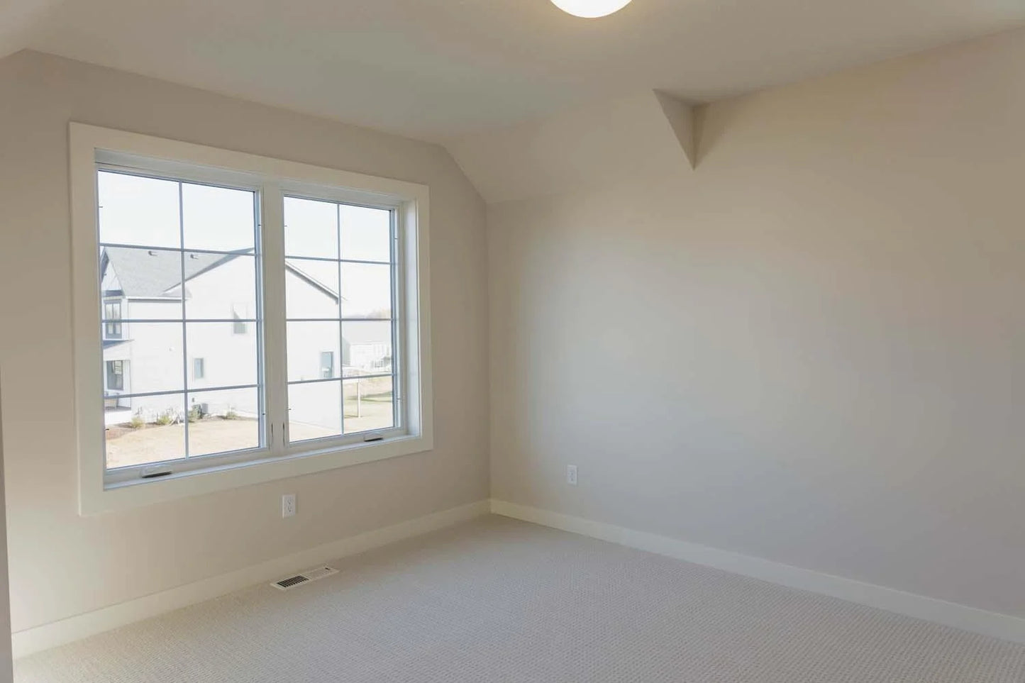 6565 Timber Arch Drive, Chaska, MN 55318