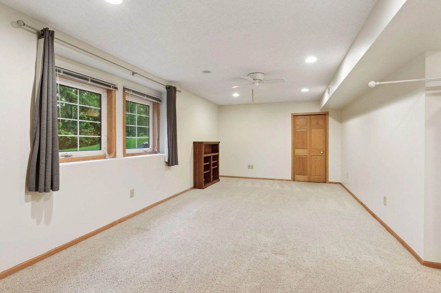 100 Primrose Court, Vadnais Heights, MN 55127