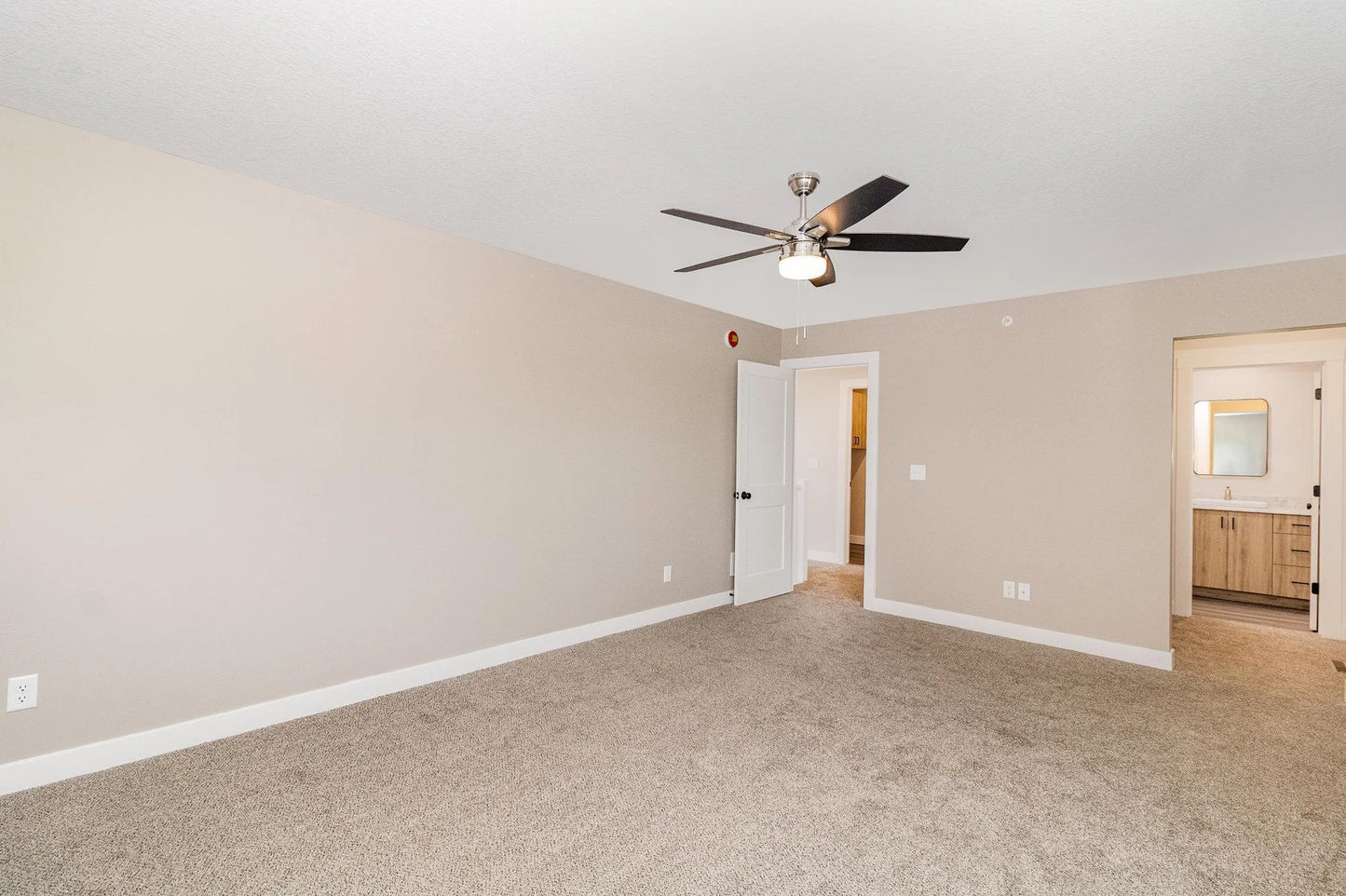 813 Viburnum Street, Belle Plaine, MN 56011