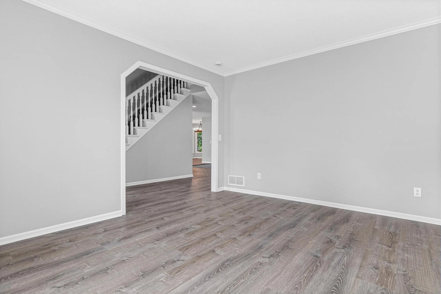 515 Marnie Street, Maplewood, MN 55119