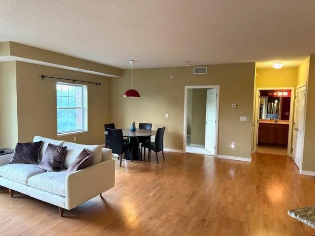619 8th Street, Minneapolis, MN 55414