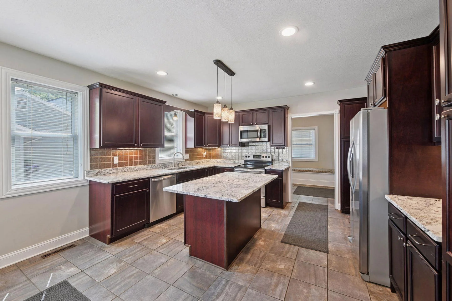 301 Lake Street, Waconia, MN 55387