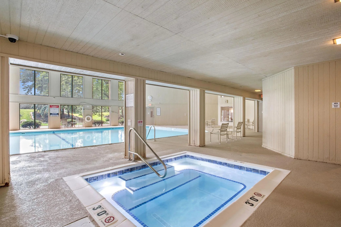 2485 Canabury Drive, Little Canada, MN 55117