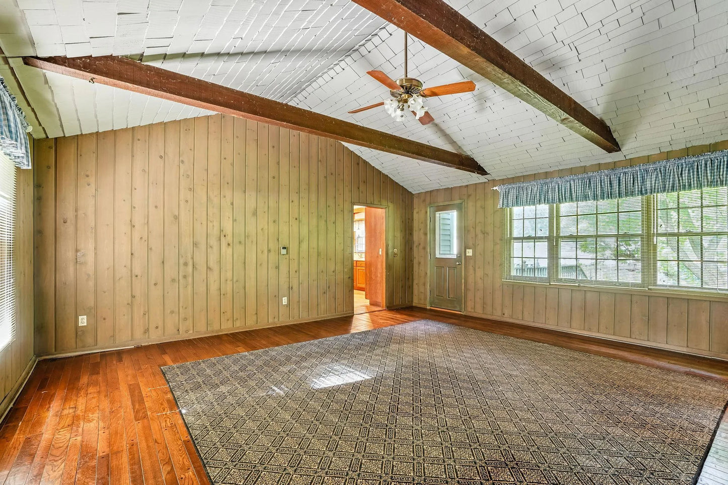 301 Kenmar Circle, Minnetonka, MN 55305