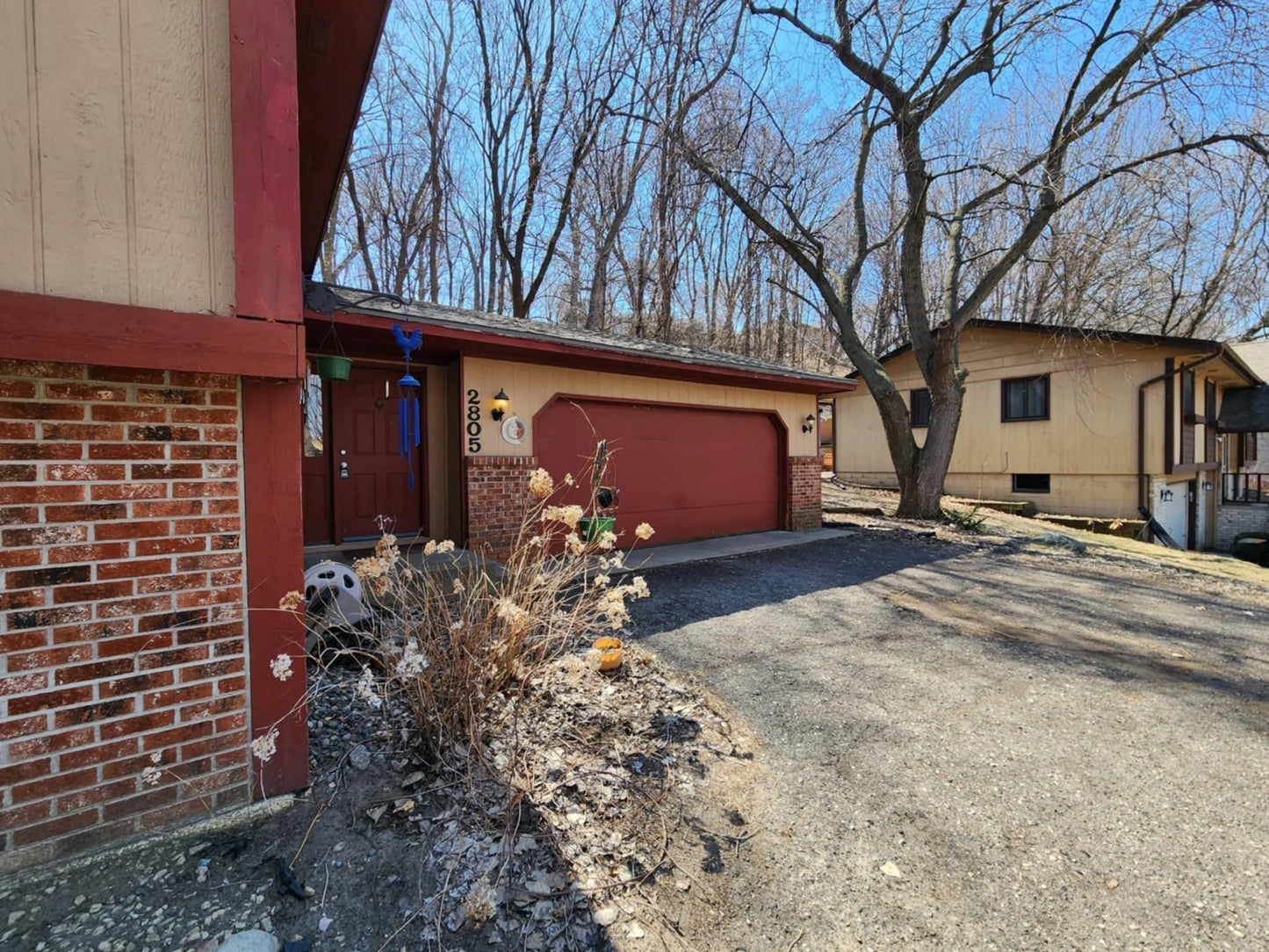 2805 Brookview Drive, Burnsville, MN 55337