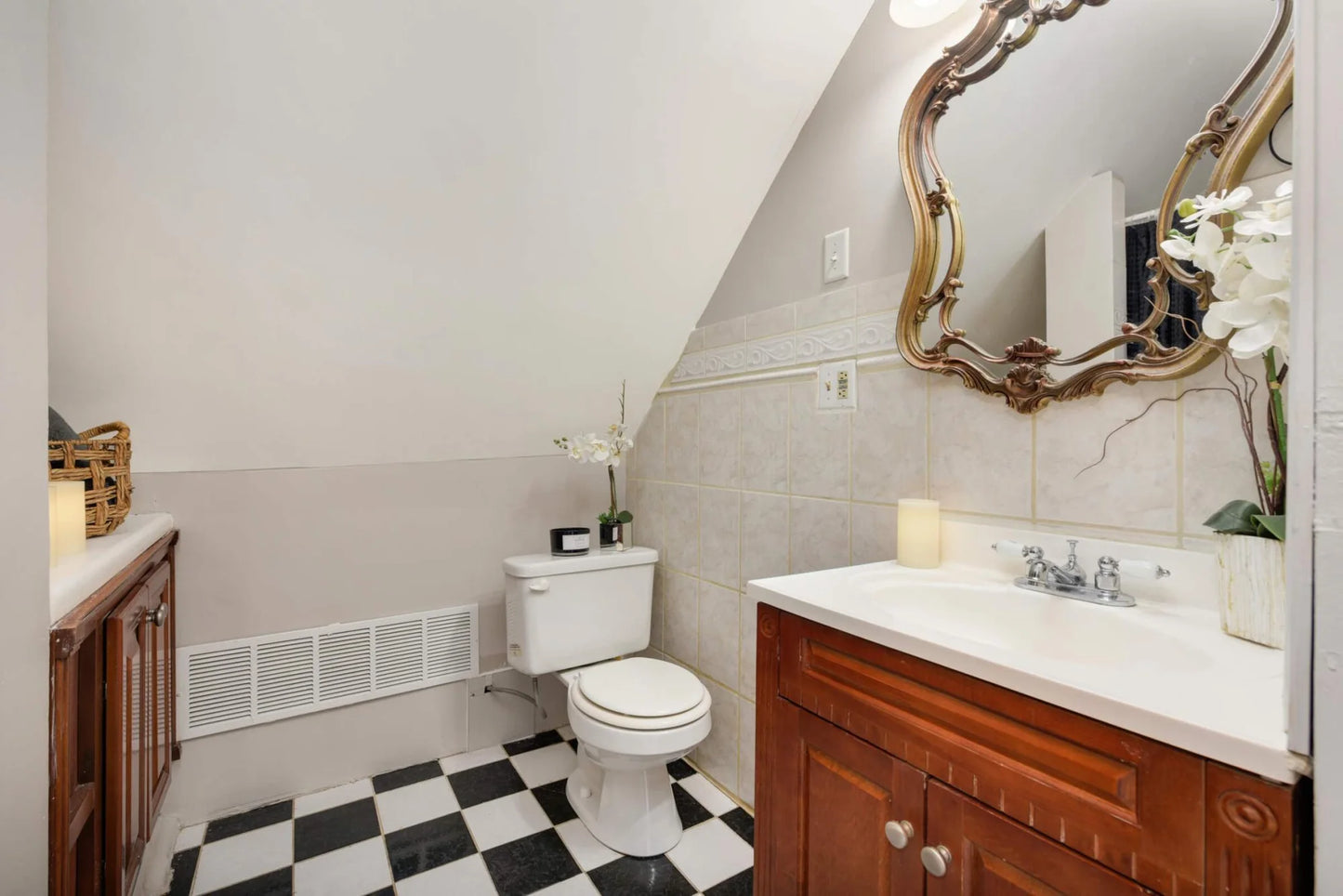 2507 Lyndale Avenue, Minneapolis, MN 55405