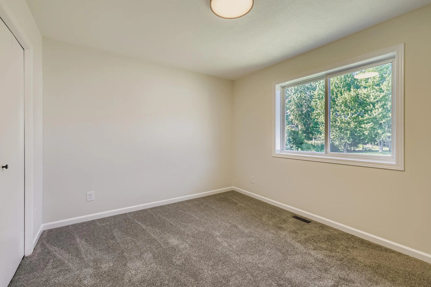 6185 Bakken Street, Monticello, MN 55362