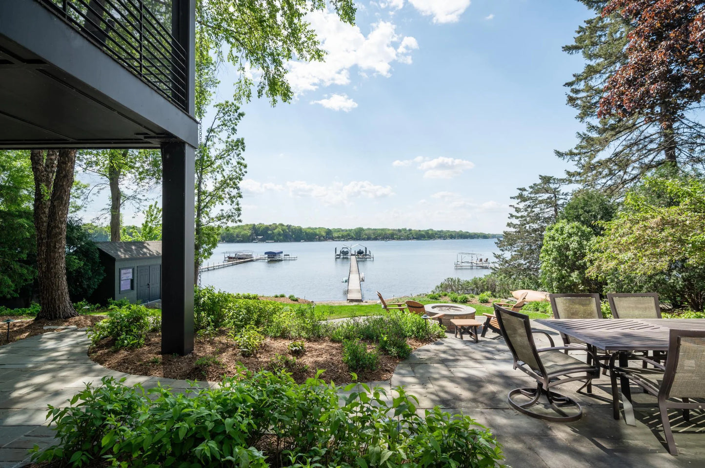115 Wildwood Beach Road, Mahtomedi, MN 55115