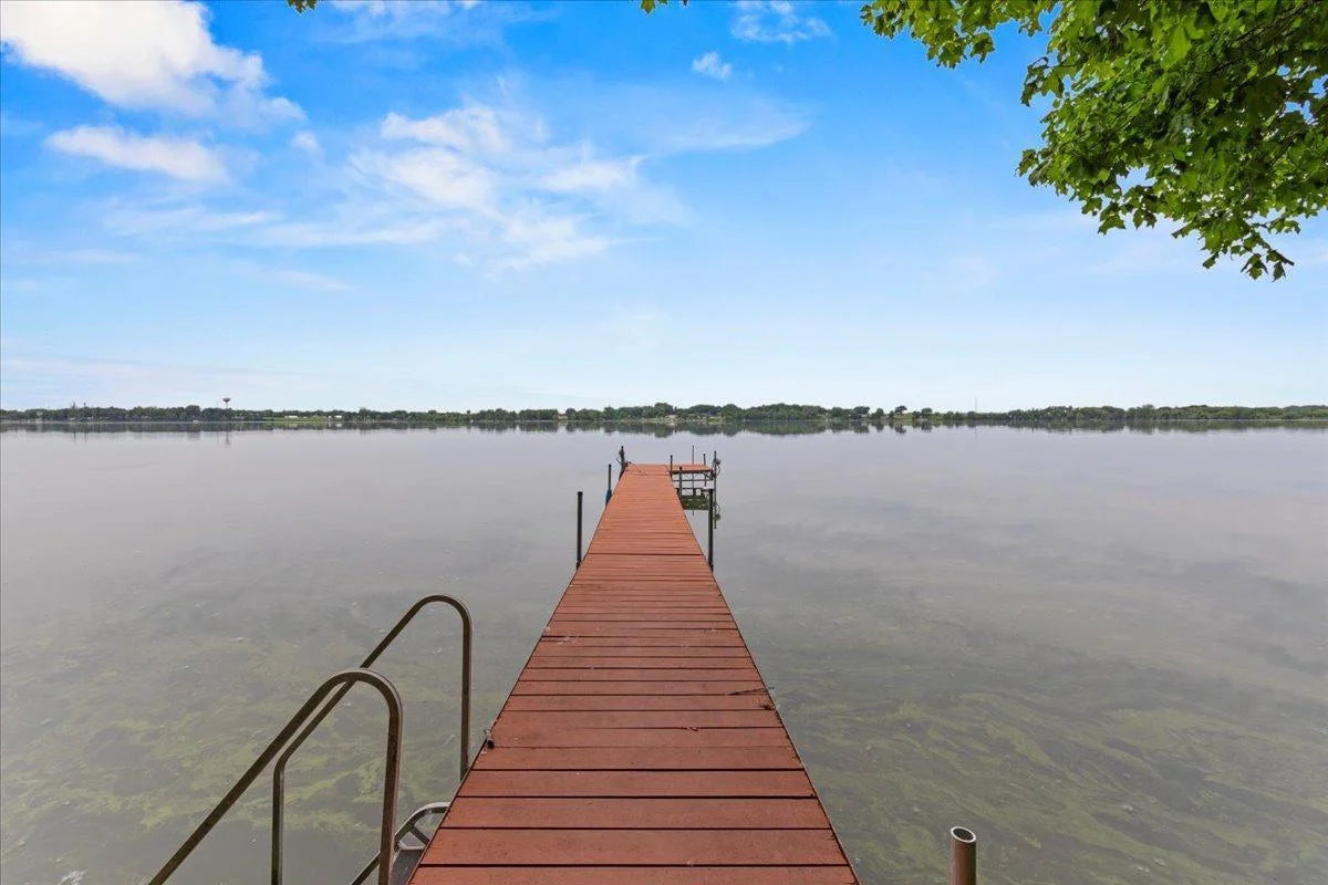 5017 Imhoff Avenue, Howard Lake, MN 55349