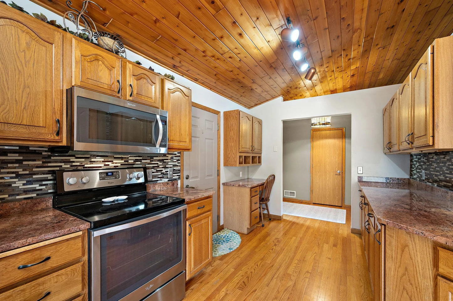 20604 Jasmine Path, Lakeville, MN 55044
