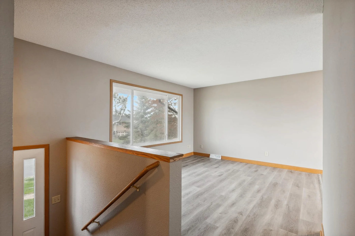 1100 Honeysuckle Lane, Hastings, MN 55033