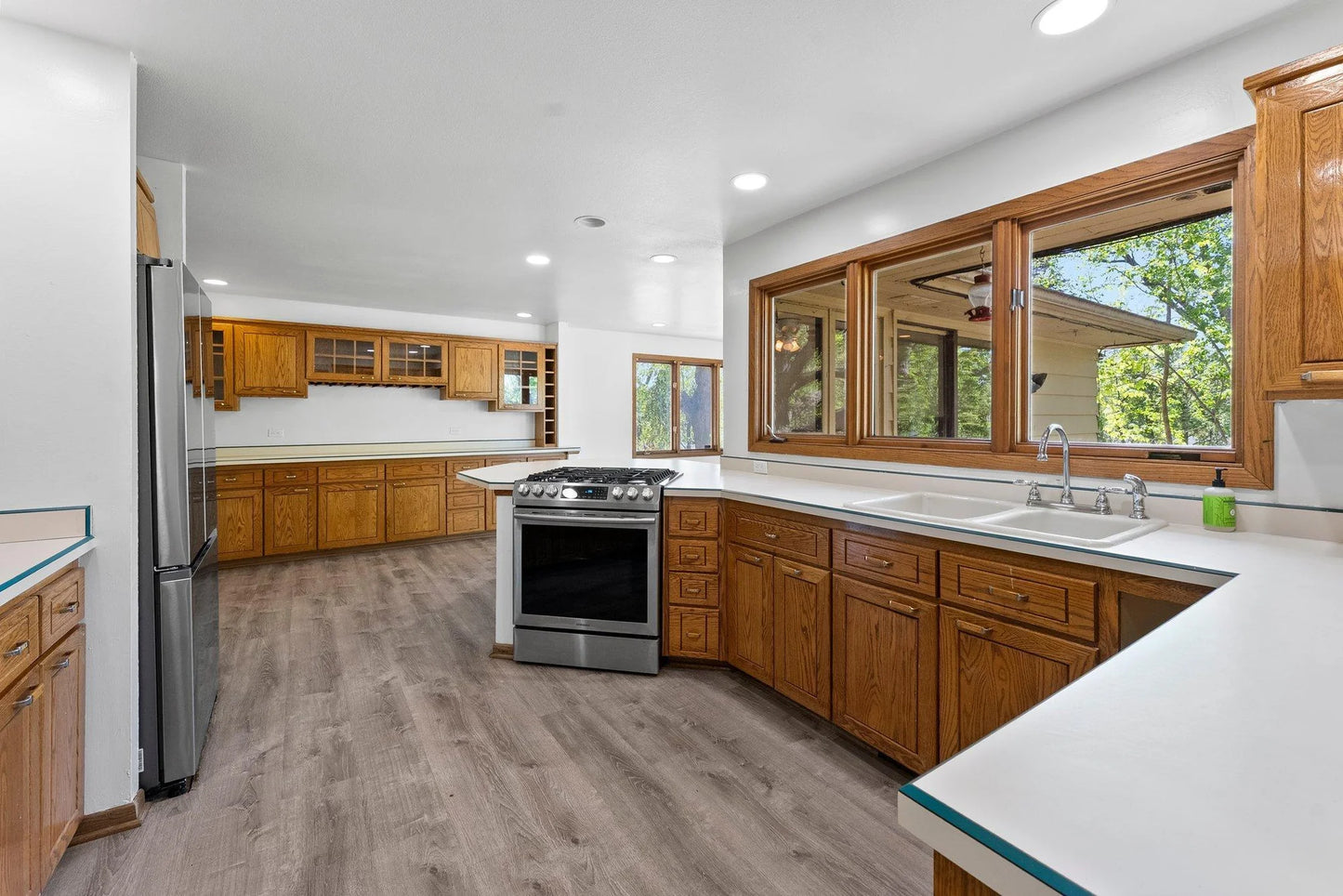 6200 Virginia Avenue, Edina, MN 55424
