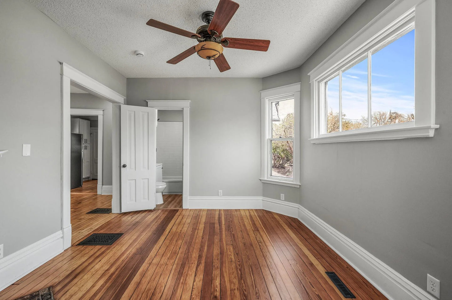 1527 Minnehaha Avenue, Saint Paul, MN 55104