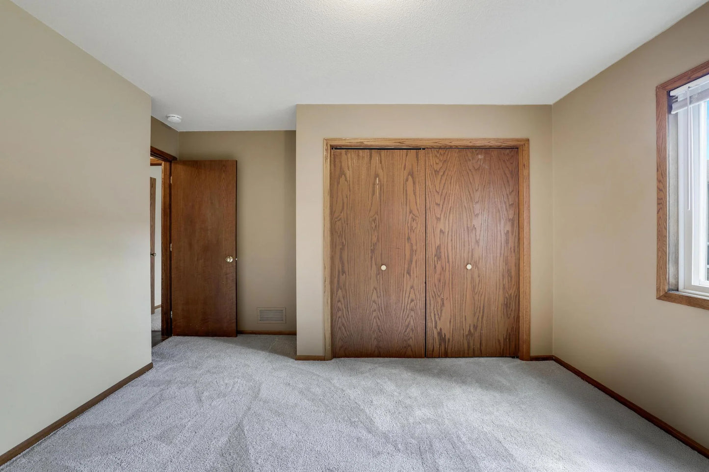 4368 141st Street, Savage, MN 55378