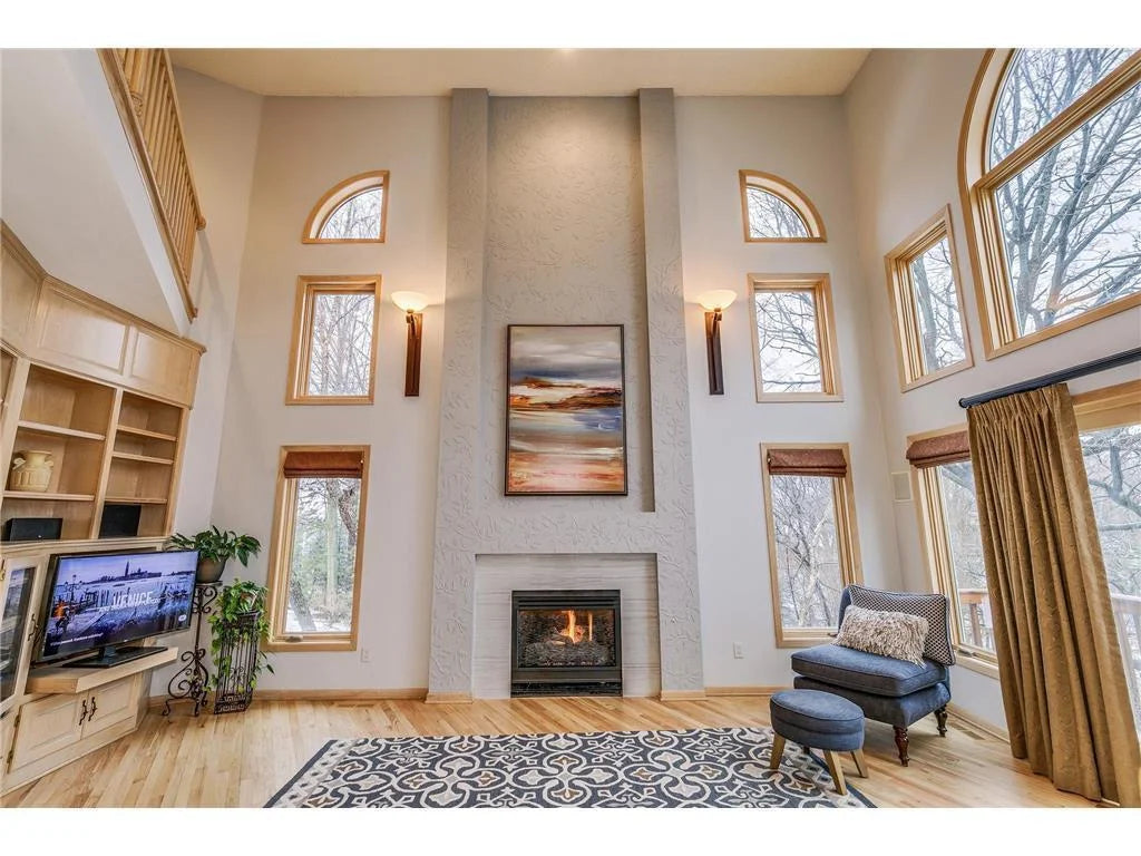 11338 Hawk High Court, Eden Prairie, MN 55347