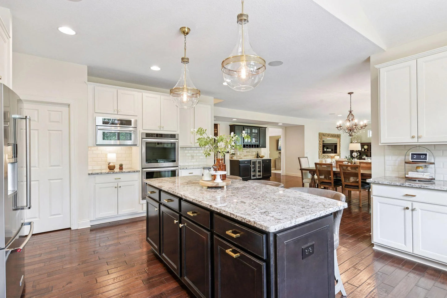 10009 Frederick Place, Eden Prairie, MN 55347