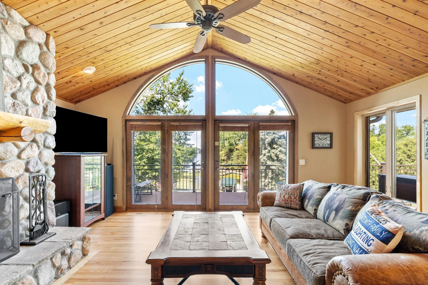 4360 Enchanted Drive, Shorewood, MN 55364