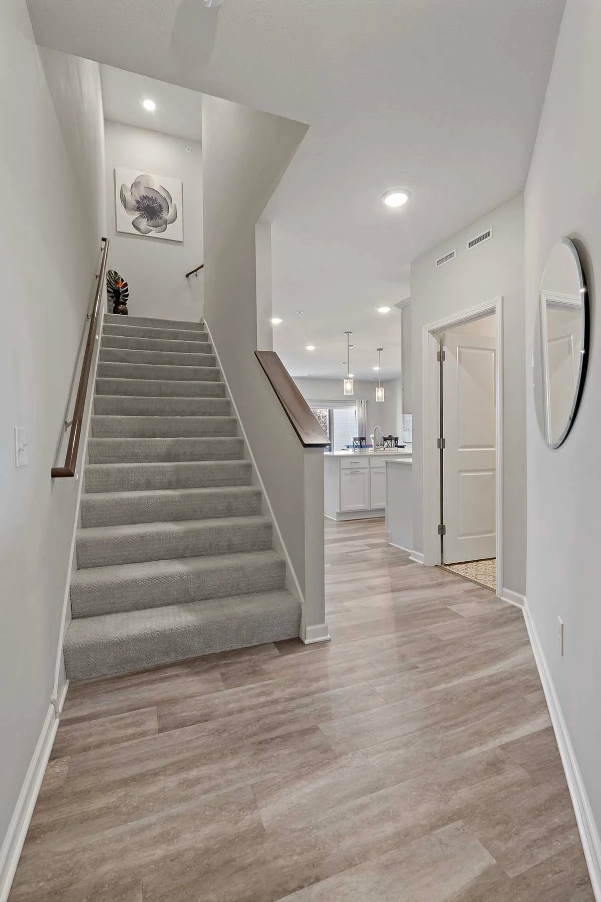 4884 Avery Court, Eagan, MN 55123