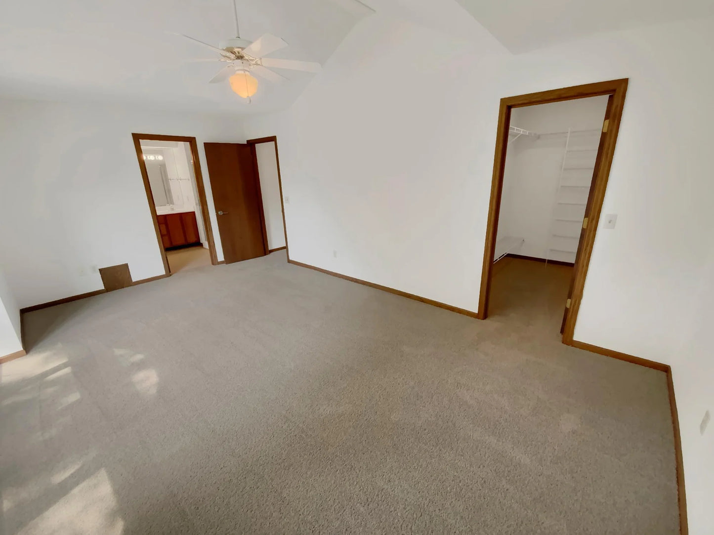 6991 Edenvale Boulevard, Eden Prairie, MN 55346