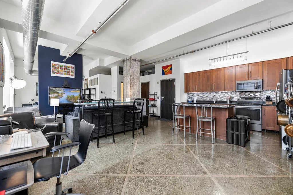 350 Saint Peter Street, Saint Paul, MN 55102