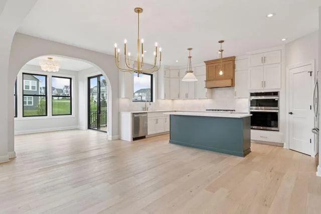 4029 Arbor Drive, Woodbury, MN 55129
