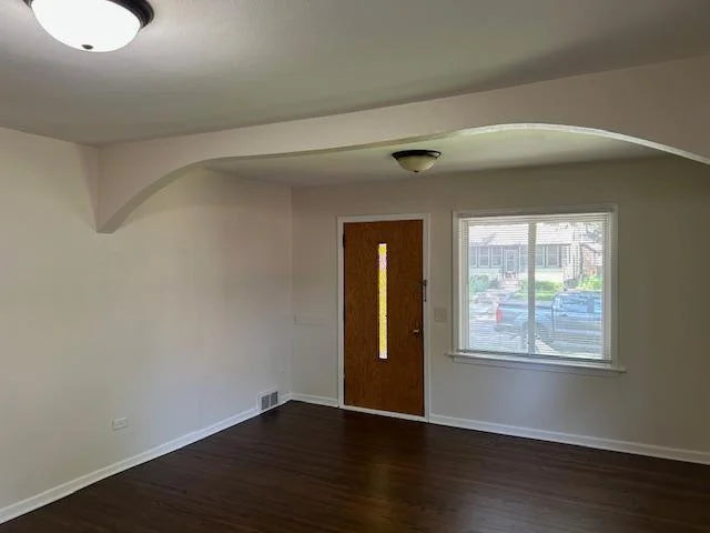 1464 Sheldon Street, Saint Paul, MN 55108
