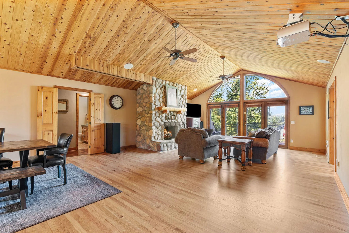 4360 Enchanted Drive, Shorewood, MN 55364