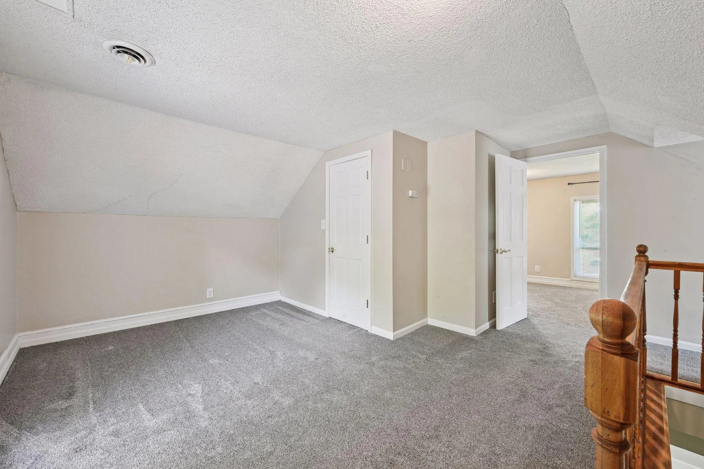 301 Lake Street, Waconia, MN 55387