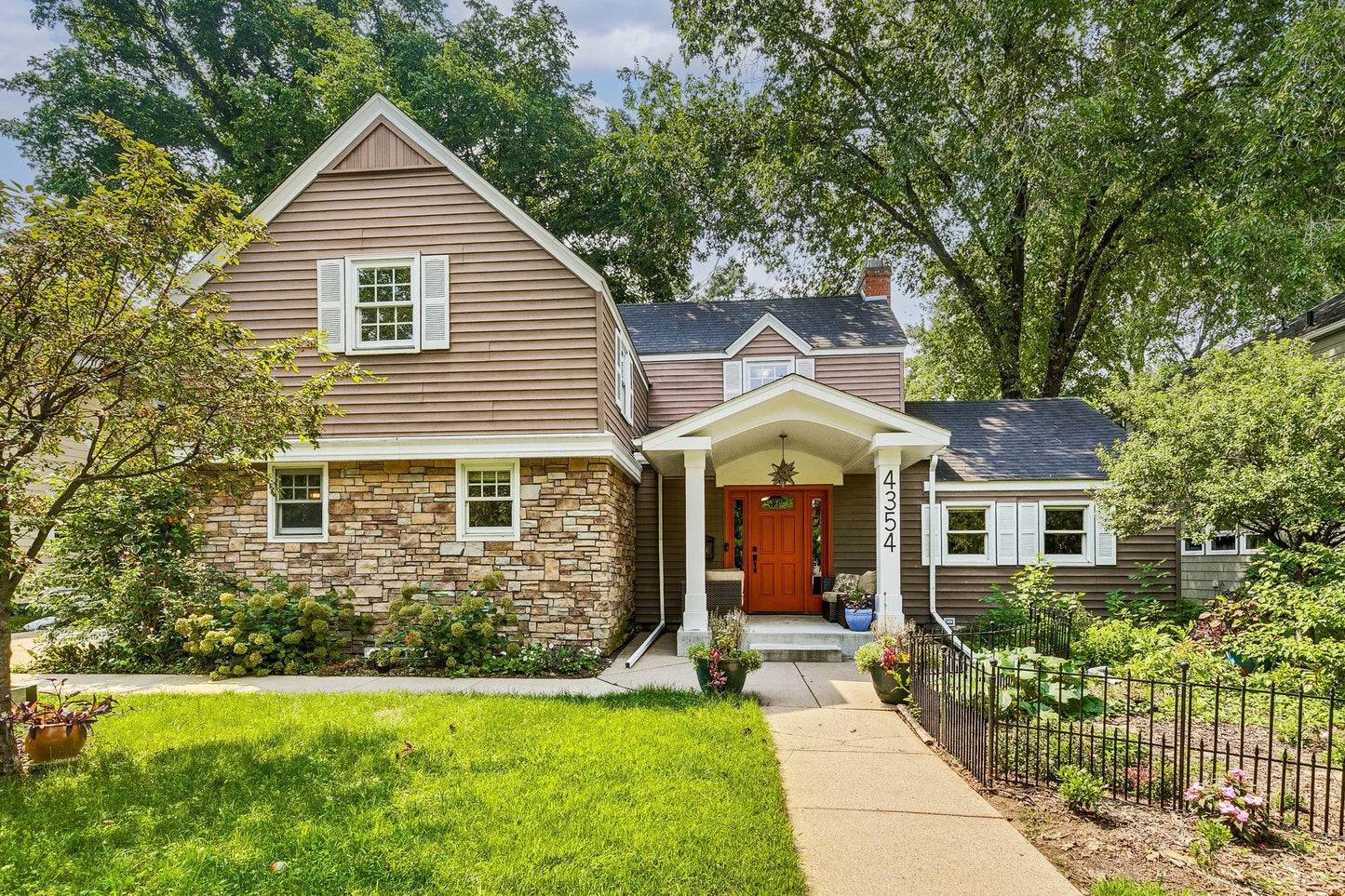 4354 Browndale Avenue, Saint Louis Park, MN 55424