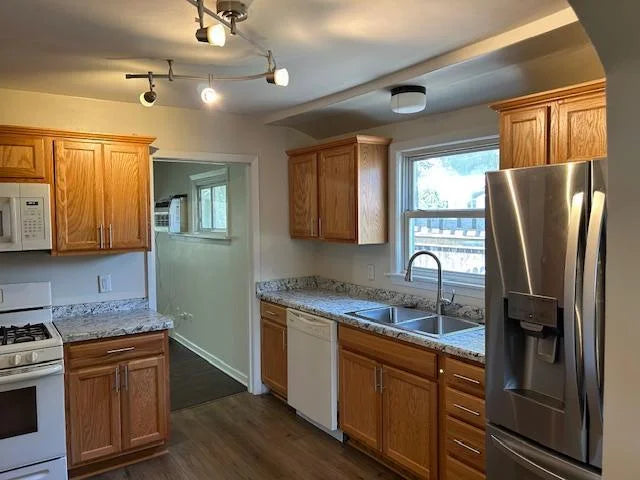 1464 Sheldon Street, Saint Paul, MN 55108