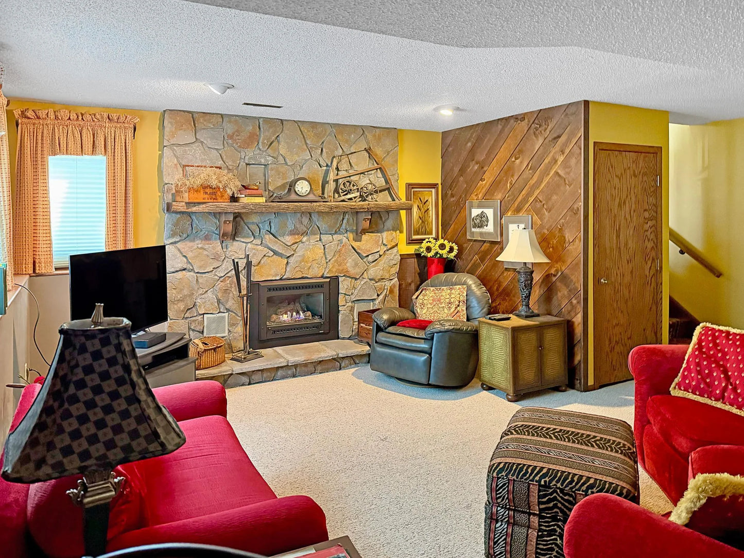 7864 Demontreville Trail, Lake Elmo, MN 55042