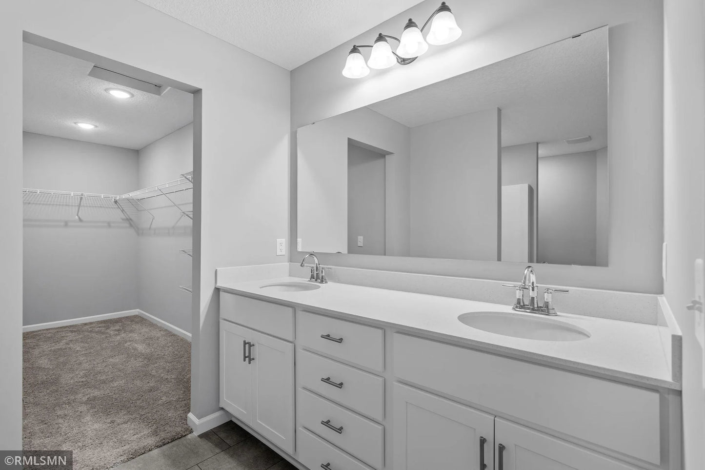 10519 Goodwin Avenue, Cottage Grove, MN 55016