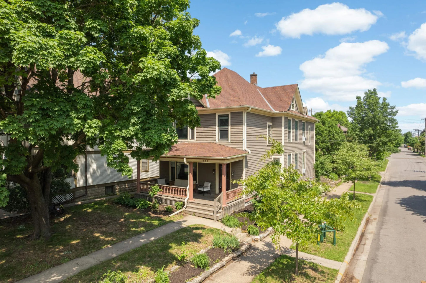 681 Dayton Avenue, Saint Paul, MN 55104