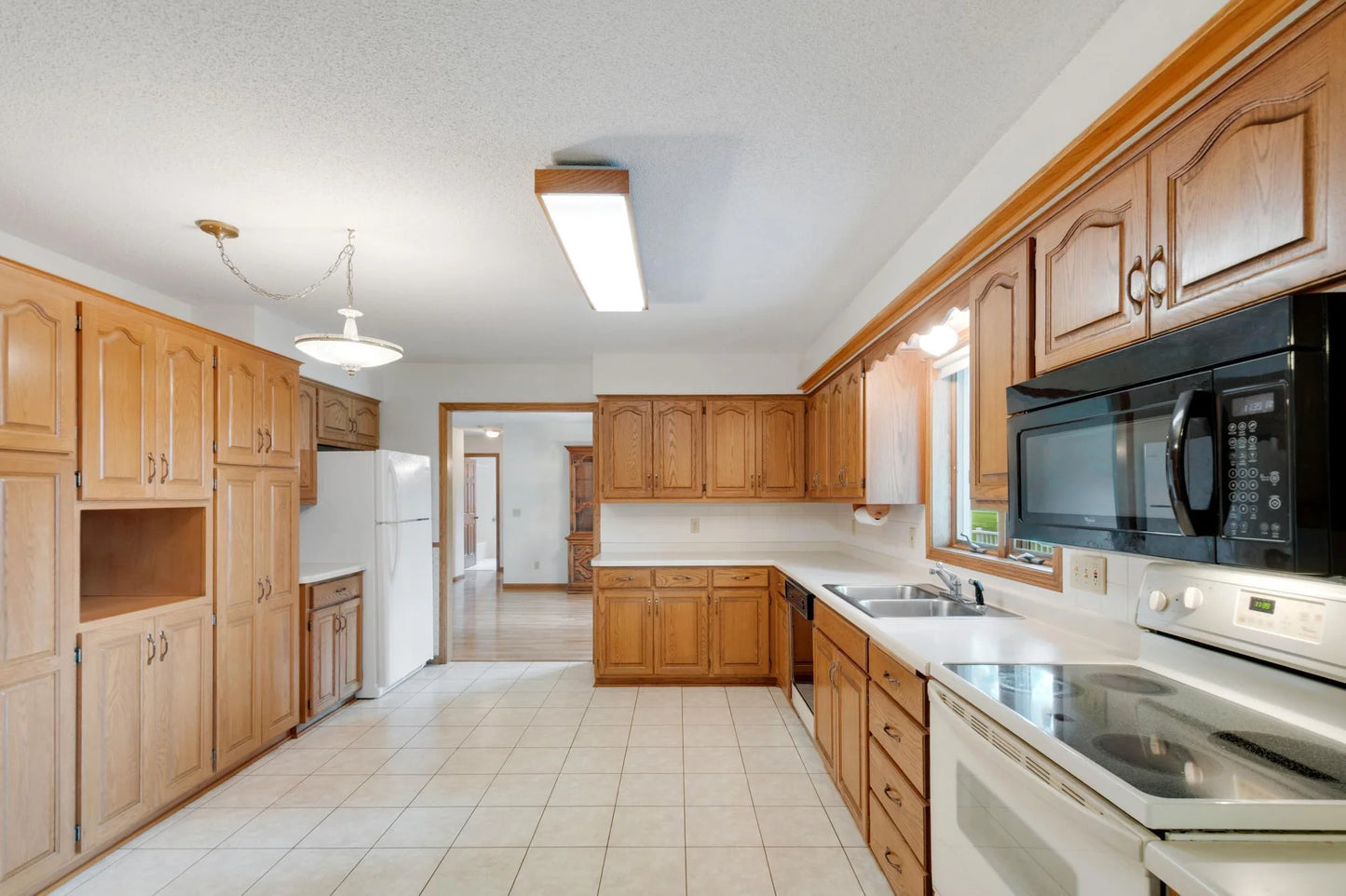 105 Knollwood Street, Annandale, MN 55302