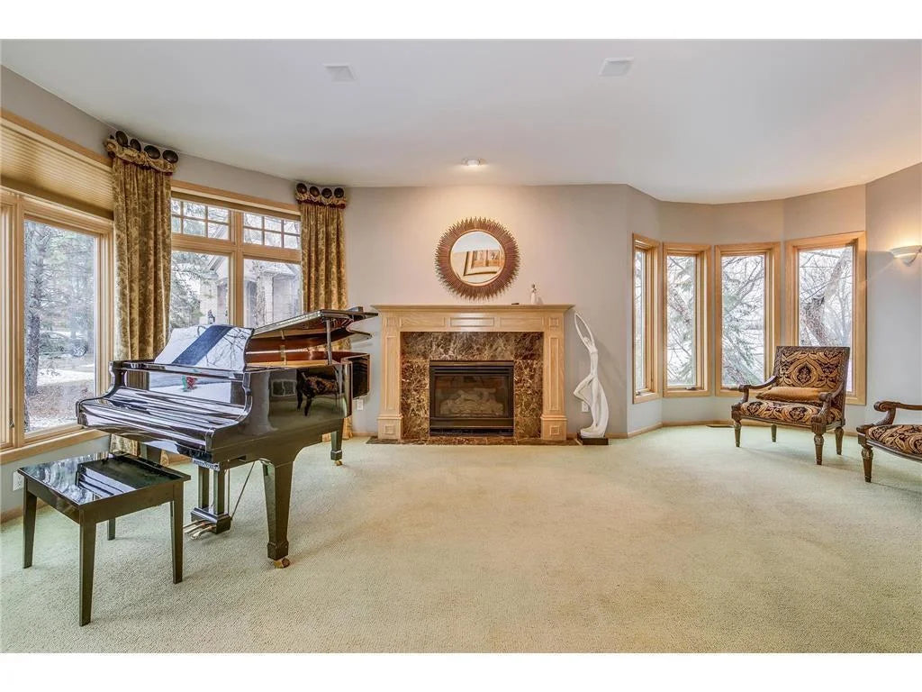 11338 Hawk High Court, Eden Prairie, MN 55347
