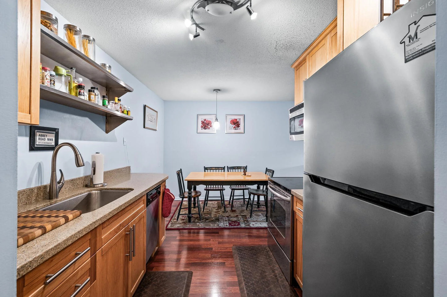 1901 Emerson Avenue, Minneapolis, MN 55403
