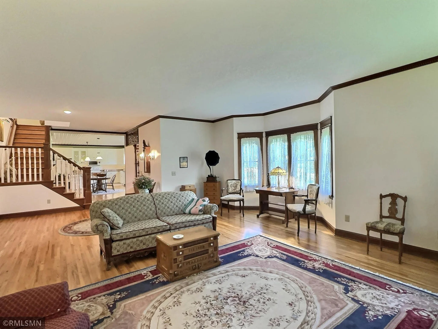 211 4th Street, Maple Lake, MN 55358