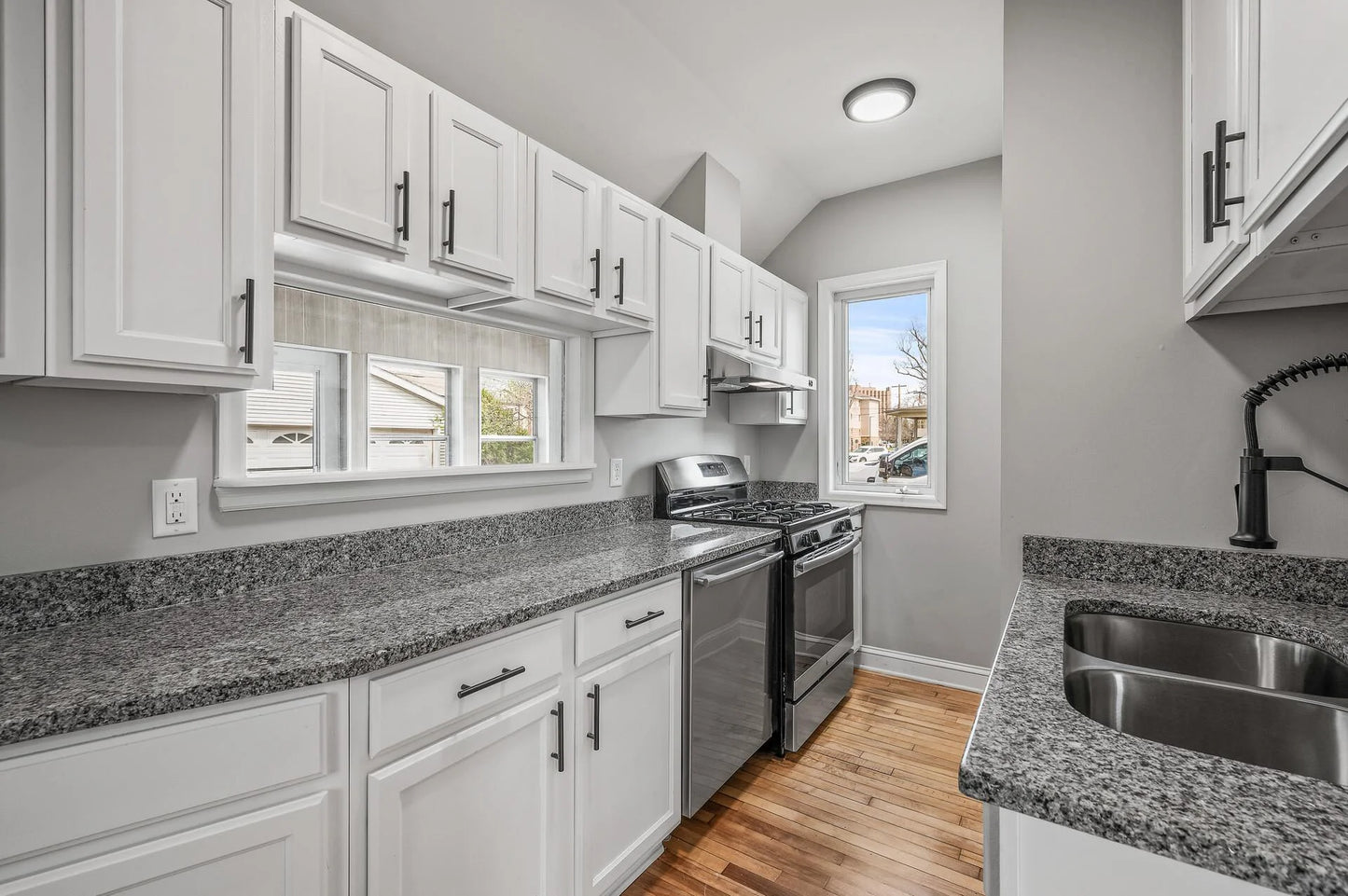 1527 Minnehaha Avenue, Saint Paul, MN 55104