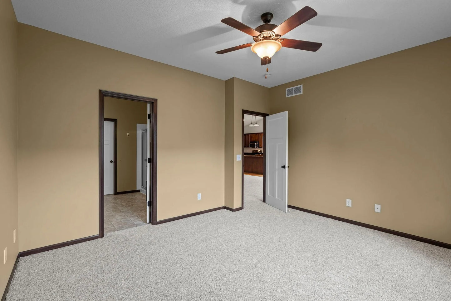 4902 Brooklyn Lane, Eagan, MN 55123