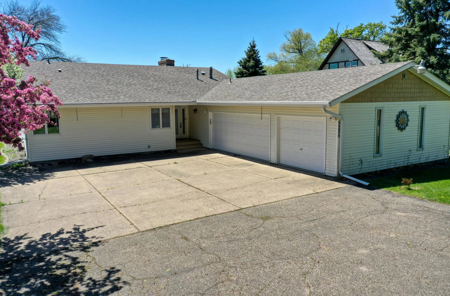 5225 217th Street, Forest Lake, MN 55025