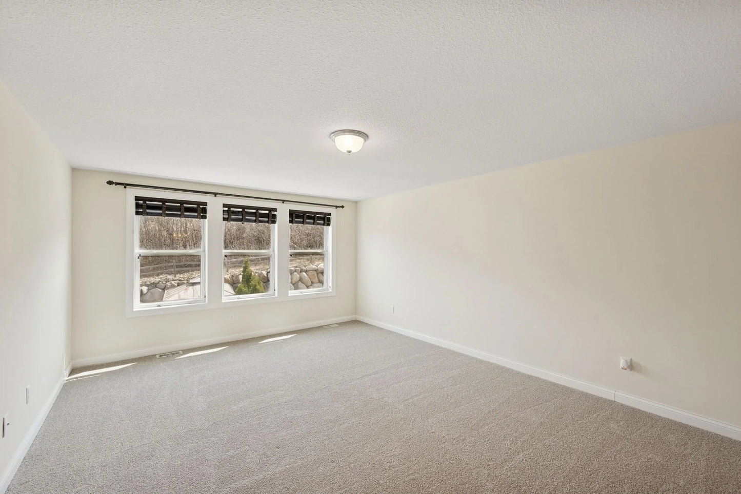5270 Jewel Lane, Plymouth, MN 55446
