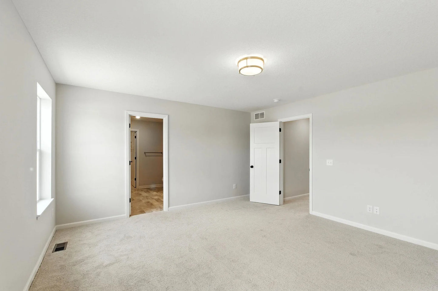 10467 Glenbrook Avenue, Cottage Grove, MN 55016