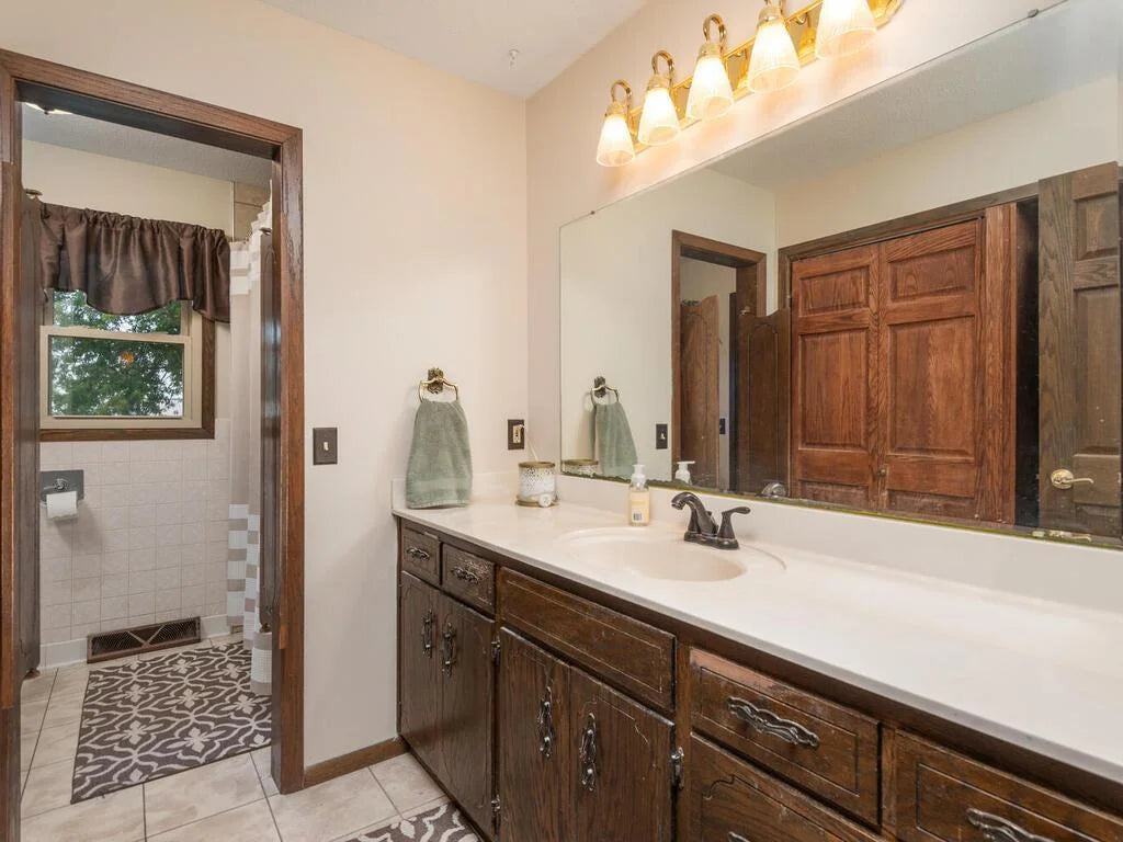 10460 County Road 50 , Cologne, MN 55322