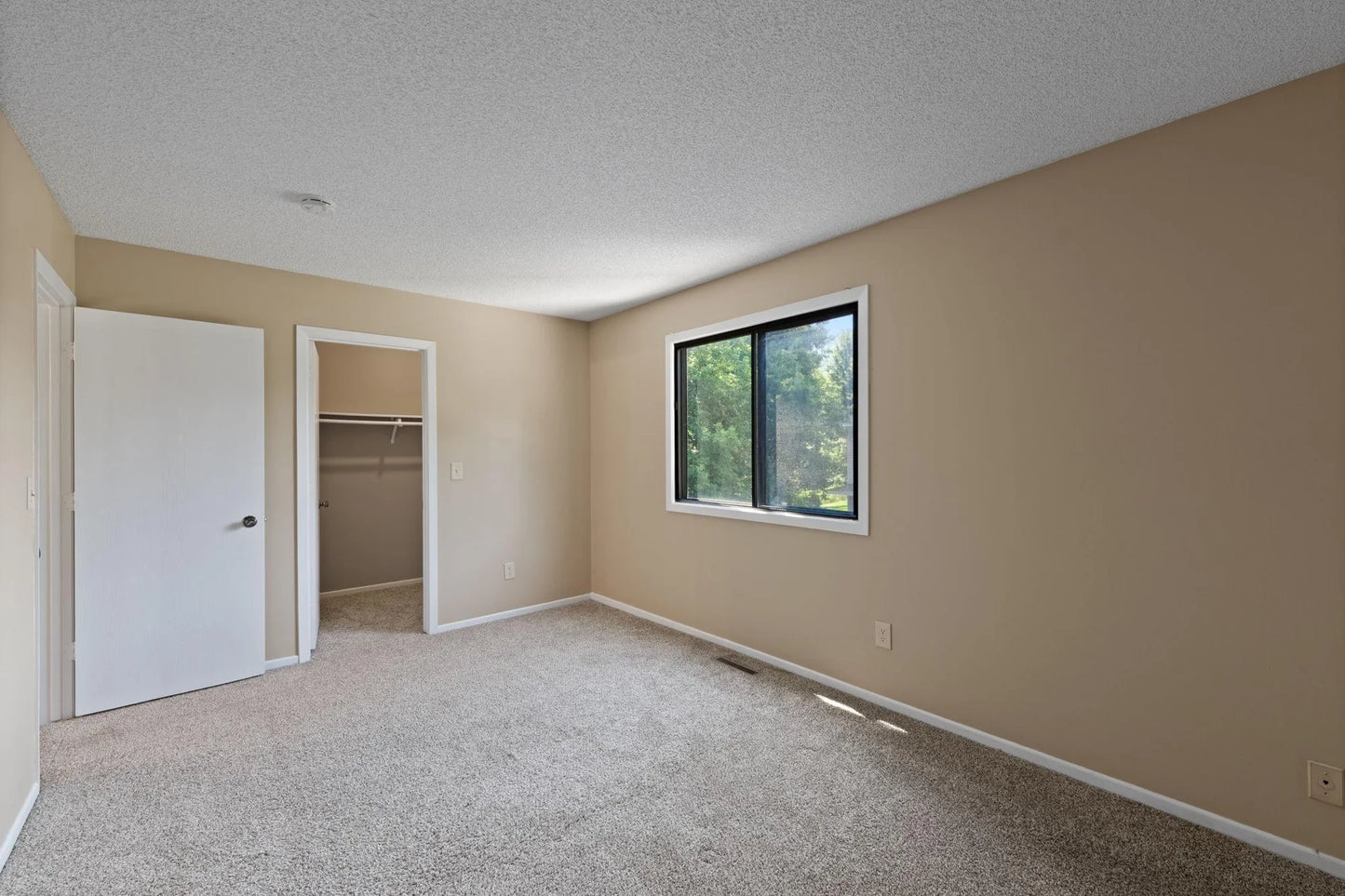 2531 Brookdale Lane, Brooklyn Park, MN 55444