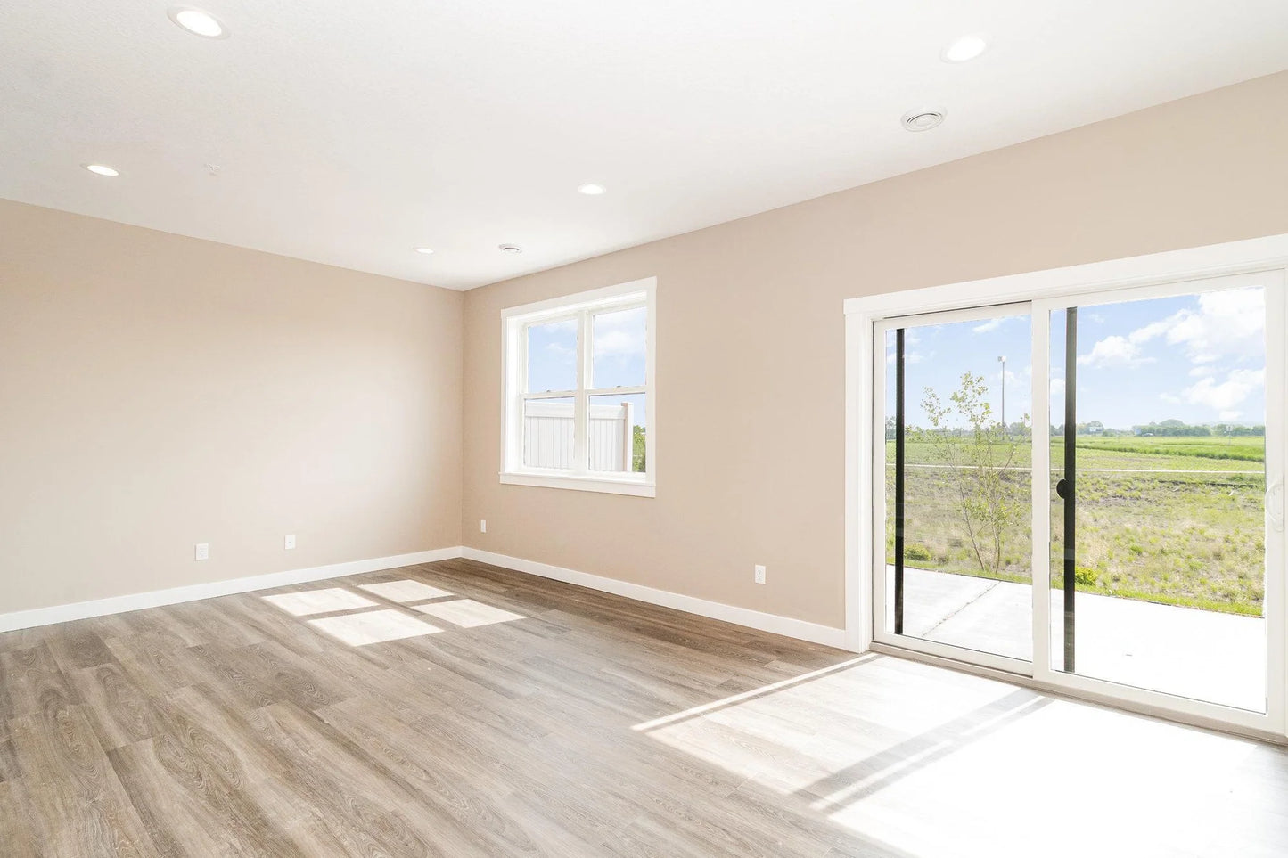 813 Viburnum Street, Belle Plaine, MN 56011